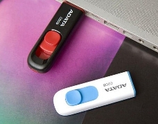 Флеш Диск ADATA Flash Drive 32Gb С008 AC008-32G-RKD {USB2.0, Black-Red}