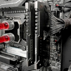Модуль памяти Patriot UDIMM DDR4 16GB V Steel  3600MHZ CL17  DUAL KIT