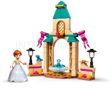 Конструктор Lego Disney Princess Двор замка Анны (43198)