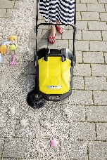 Ручная подметальная машина Karcher S 4