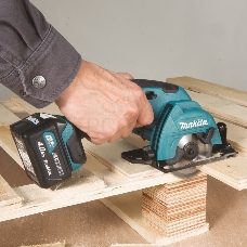 Пила циркулярная MAKITA HS301DWAE  10.8В 2х2Ач Li-ion 1500об\м диск-ф85мм рез-25.5мм 1.6кг чем