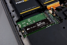 Накопитель SSD M.2 2280 960GB Corsair MP510 Client SSD CSSD-F960GBMP510B PCIe Gen3x4 with NVMe, 3480/3000, IOPS 280/700K, MTBF 1.8M, 3D TLC, 720TBW, 0.41DWPD, Heatsink, RTL