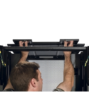 Монтажный шкаф APC NetShelter SX 42U AR3150 750mm x 1070mm Enclosure with Sides Black 