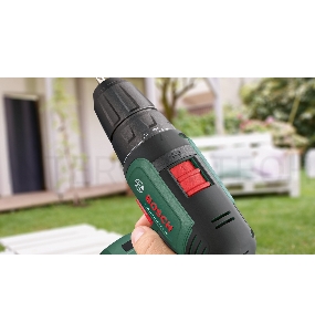 Дрель-шуруповерт Bosch Universaldrill аккум. патрон:быстрозажимной (кейс в комплекте) (06039D4005)