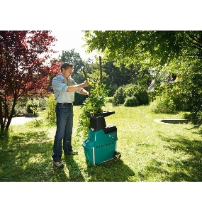 Садовый измельчитель Bosch AXT 25 TC 0600803300 { 2.500 W, 41 об/мин, 30,5кг }